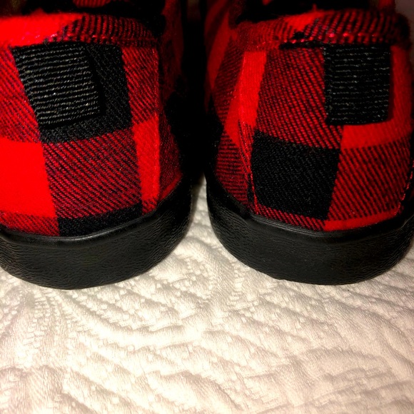 GAP Red Black Plaid Low Top Lace Sneakers Childs 3🧑🎄 - Picture 10 of 13